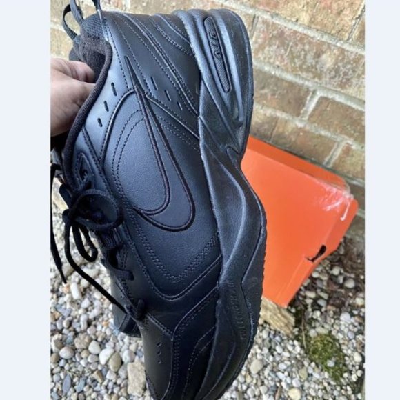 Nike Air Mens Monarch IV Black Training Shoes 12 - Picture 4 of 9